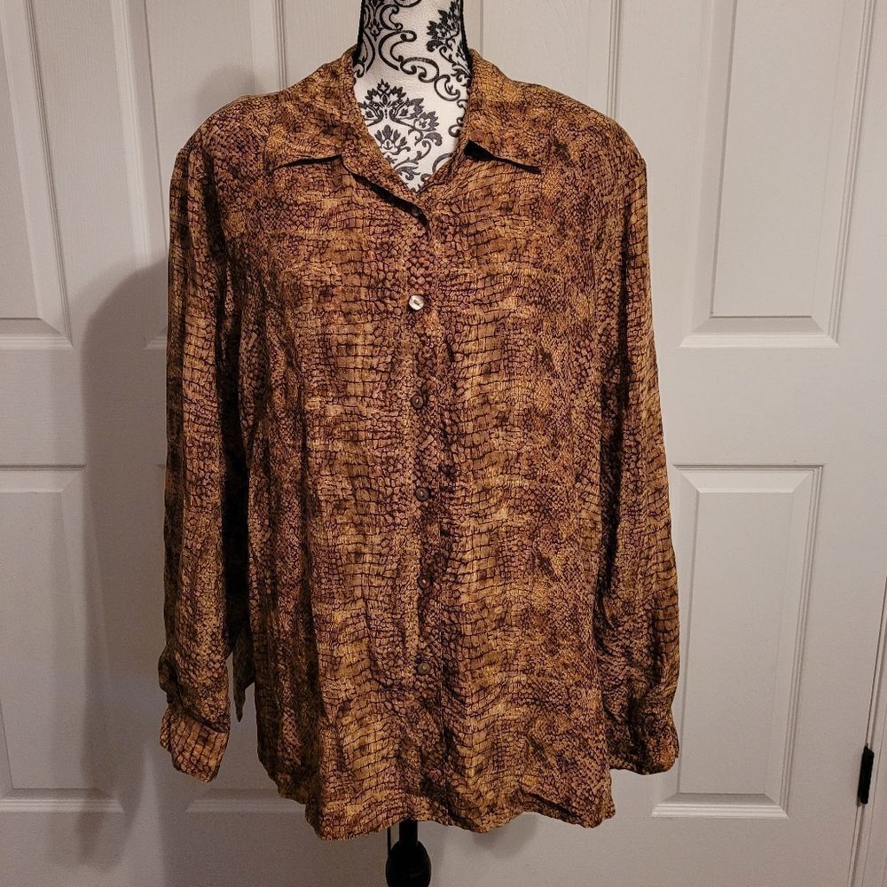 Notations Women's snake print silk long sleeve button up shirt